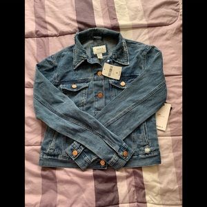 Forever 21 Frayed/Ripped Denim Jacket 👖